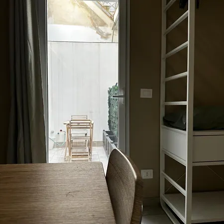 Mirage Πανσιόν Συρακούσες